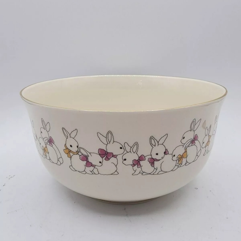 Pickard China Bowl w/Bunnies